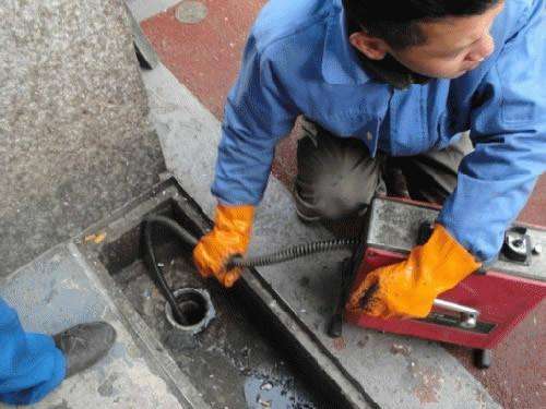 响水镇疏通下水道